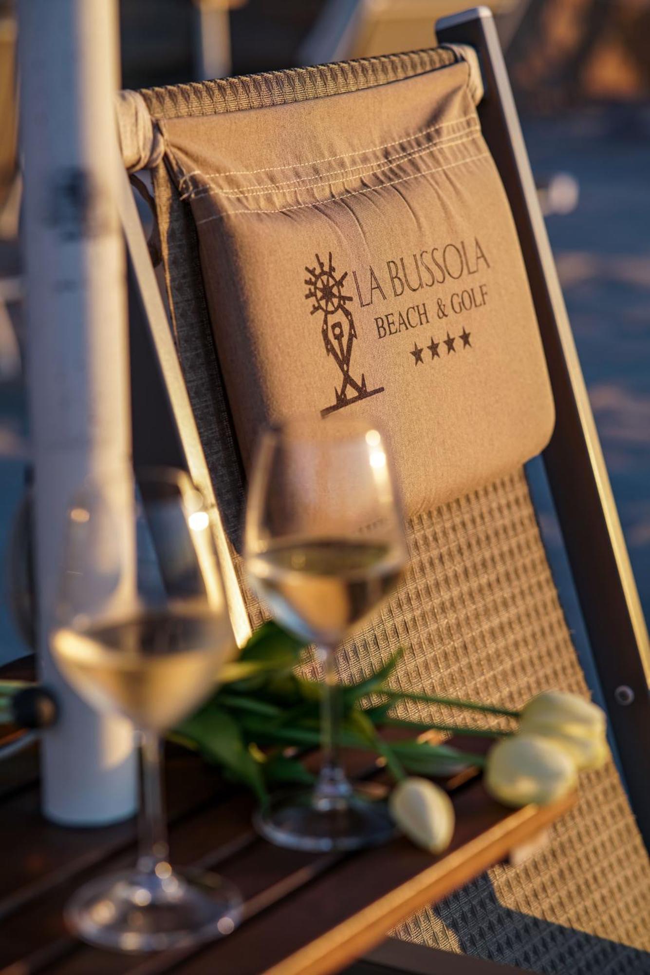 La Bussola Beach Hotel Пунта-Ала Экстерьер фото