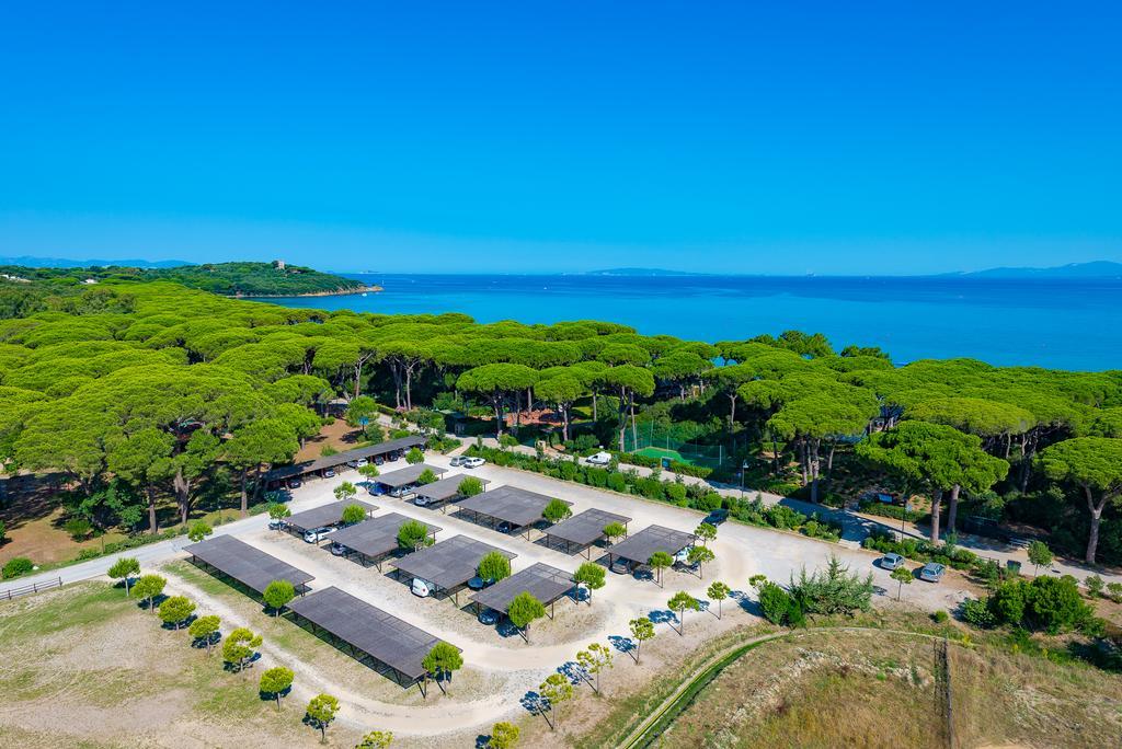 La Bussola Beach Hotel Пунта-Ала Экстерьер фото